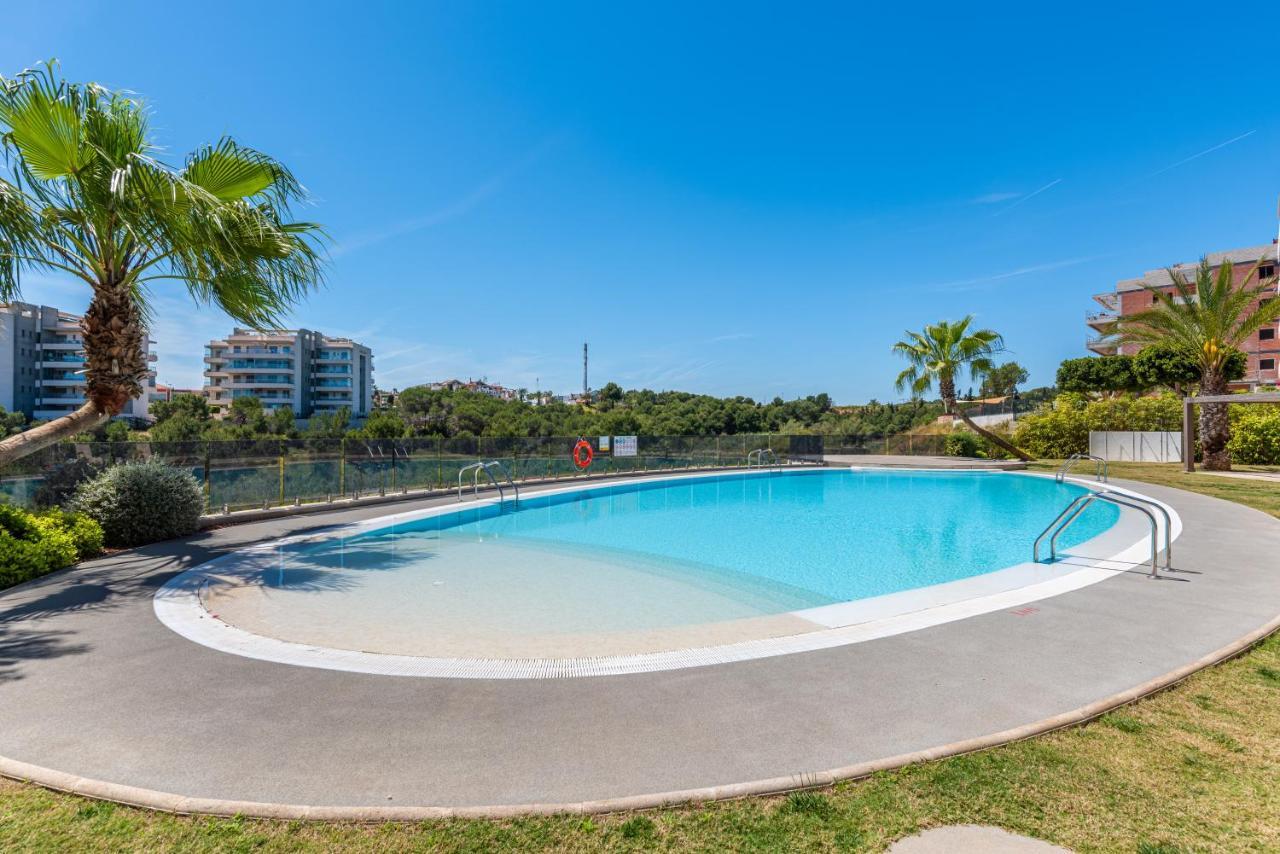 La Zenia Cocoon - Luxury Penthouse With Jacuzzi, 2 Pools, Indoor Heated Pool, Sauna, Gym, Playstation Appartement Dehesa de Campoamor  Buitenkant foto