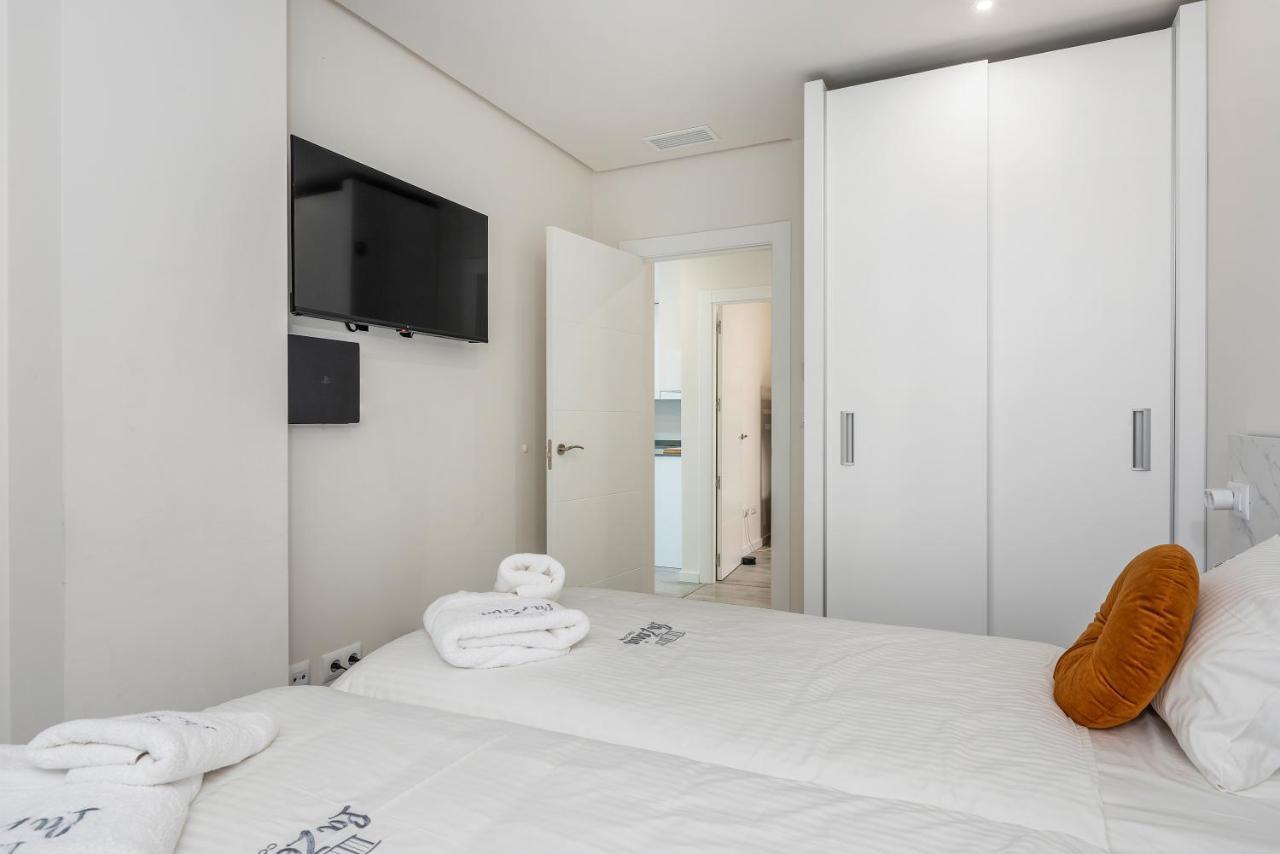 La Zenia Cocoon - Luxury Penthouse With Jacuzzi, 2 Pools, Indoor Heated Pool, Sauna, Gym, Playstation Appartement Dehesa de Campoamor  Buitenkant foto