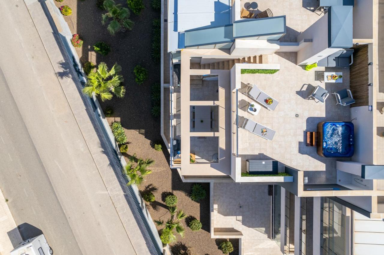 La Zenia Cocoon - Luxury Penthouse With Jacuzzi, 2 Pools, Indoor Heated Pool, Sauna, Gym, Playstation Appartement Dehesa de Campoamor  Buitenkant foto